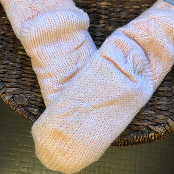 Fuzzy socks - Picture 3 of 4